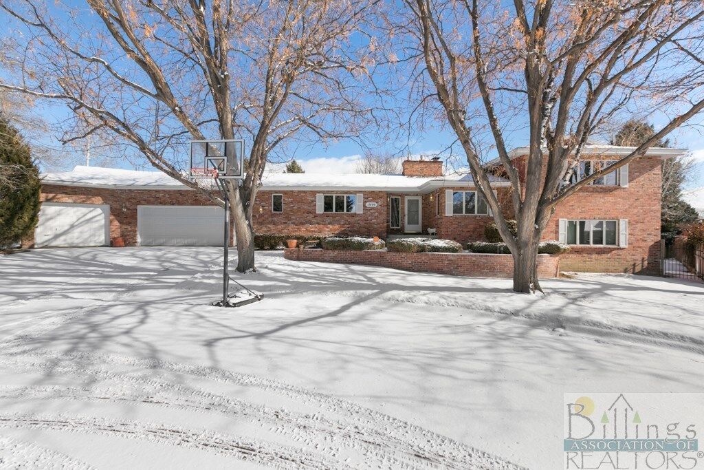 Property Photo: 1939 Iris Lane MT 59102