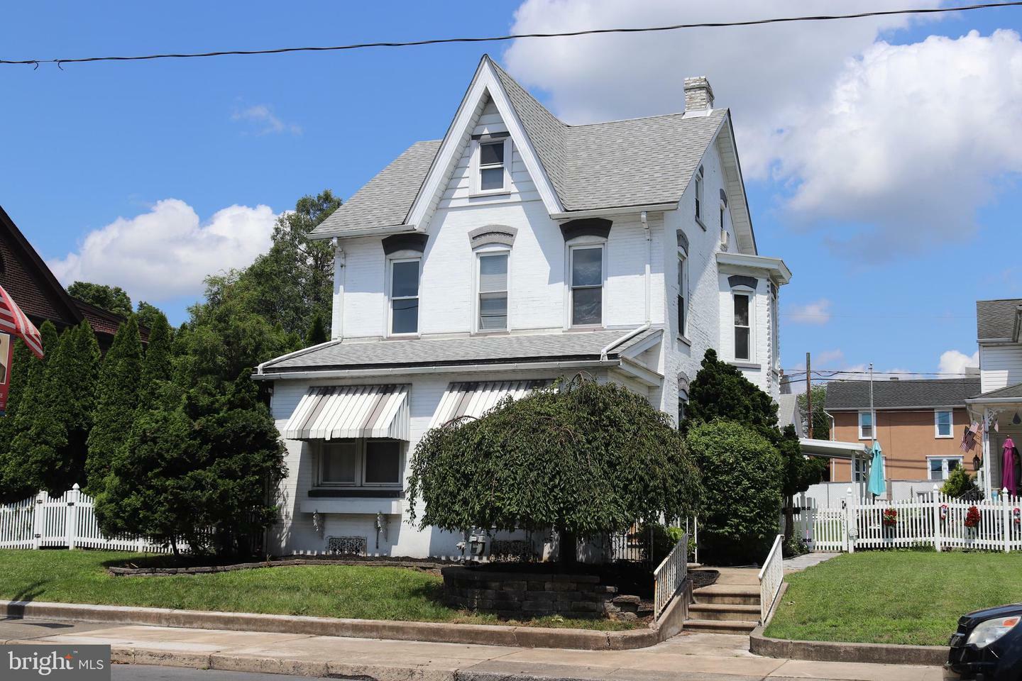 Property Photo:  1757 Main Street  PA 18067 