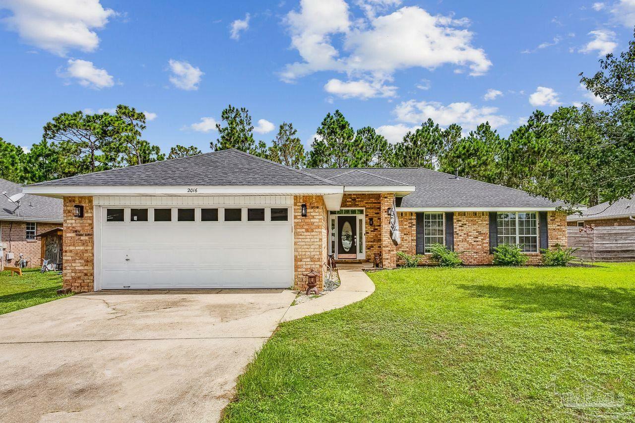 Property Photo: 2016 Peregrine Ct FL 32506