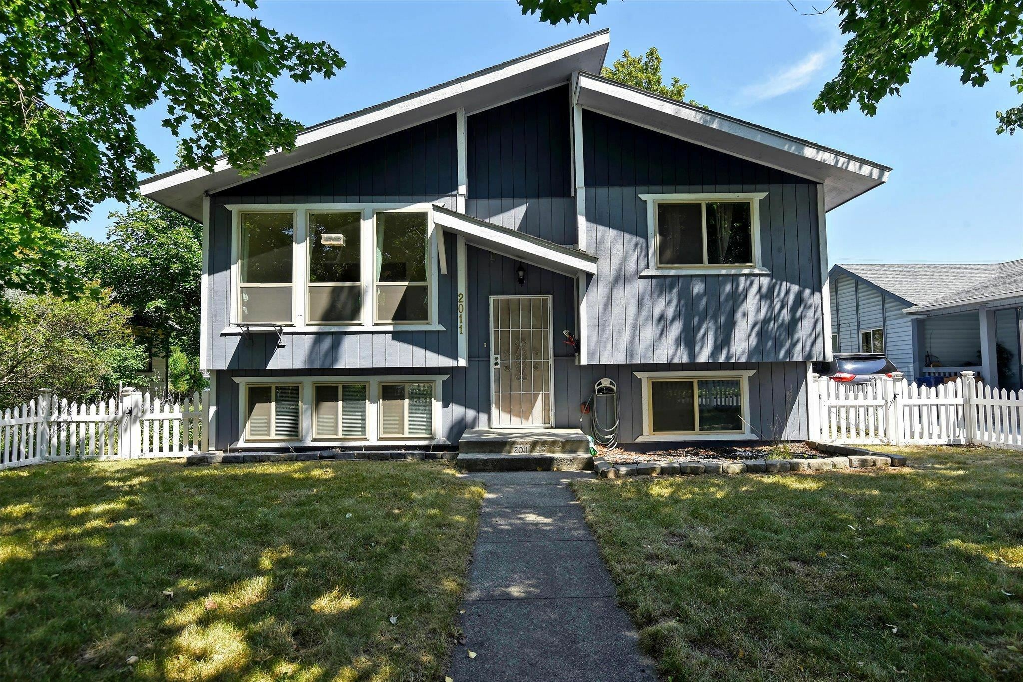 Property Photo:  2011 E 5th Ave  WA 99202 