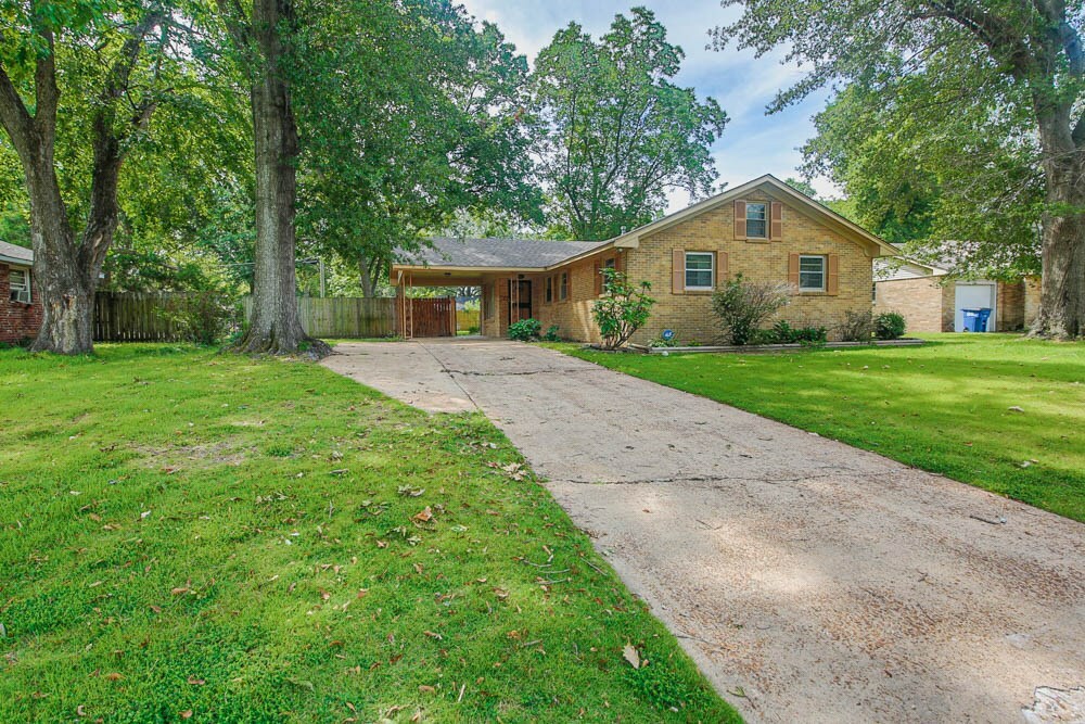 Property Photo:  612 Highland  AR 72301 