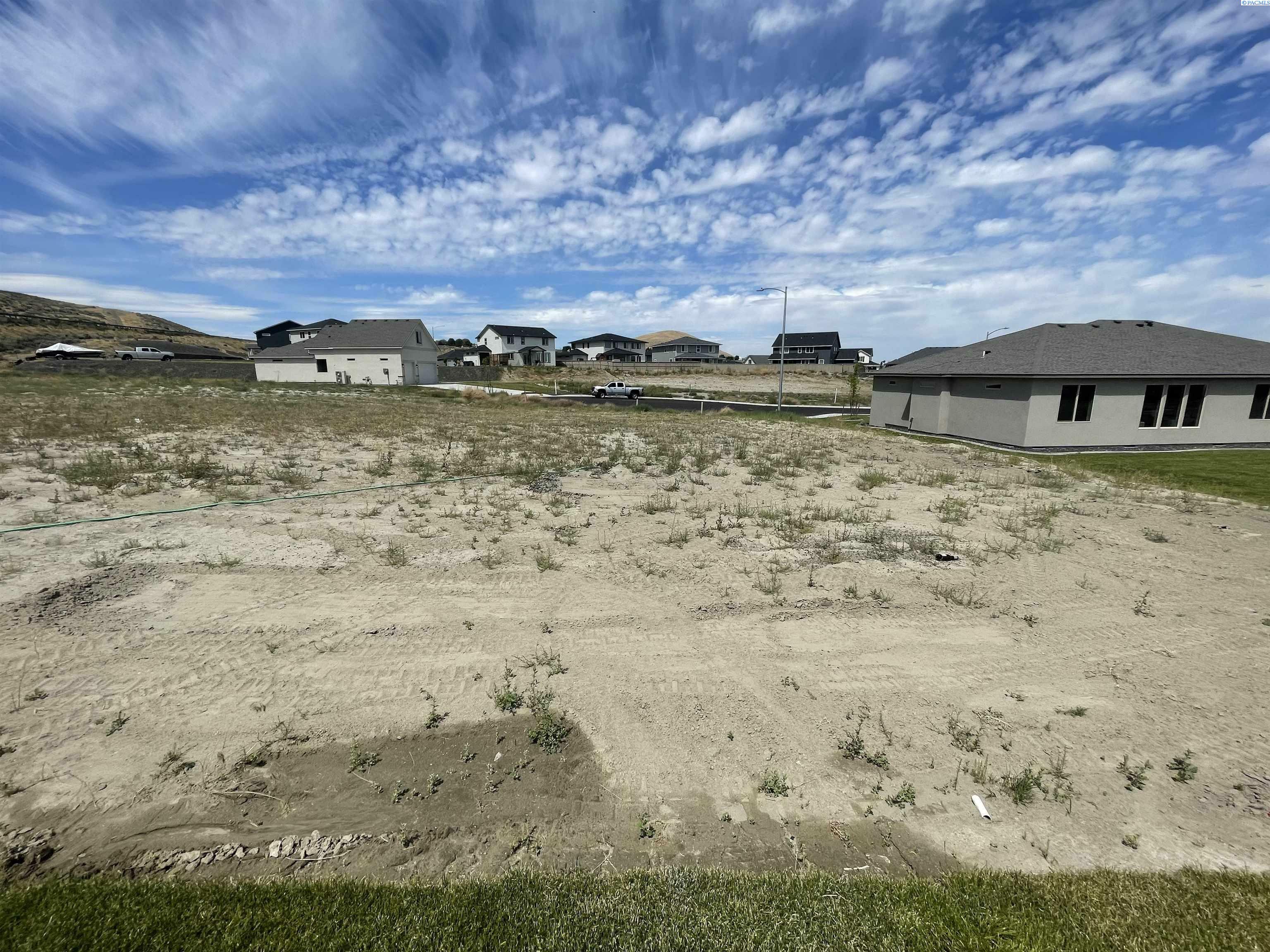 Property Photo: 1056 Makah Court WA 99352