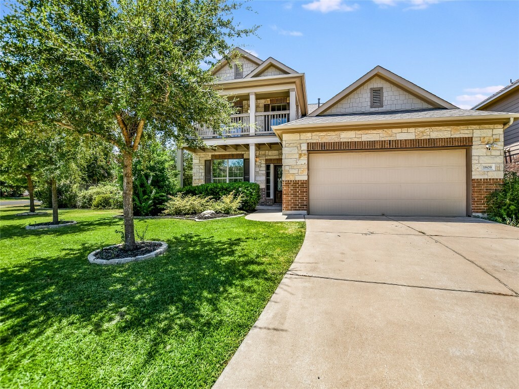Property Photo: 1808 Hidden Springs Path TX 78665