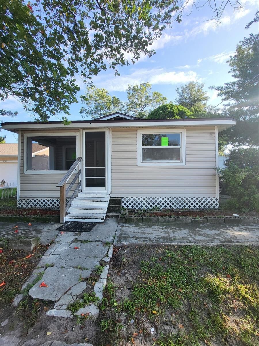 Property Photo:  1108 E Yukon Street  FL 33604 