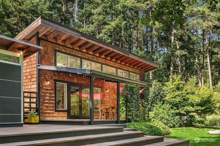 Property Photo: 2229 Bailer Hill Road WA 98250