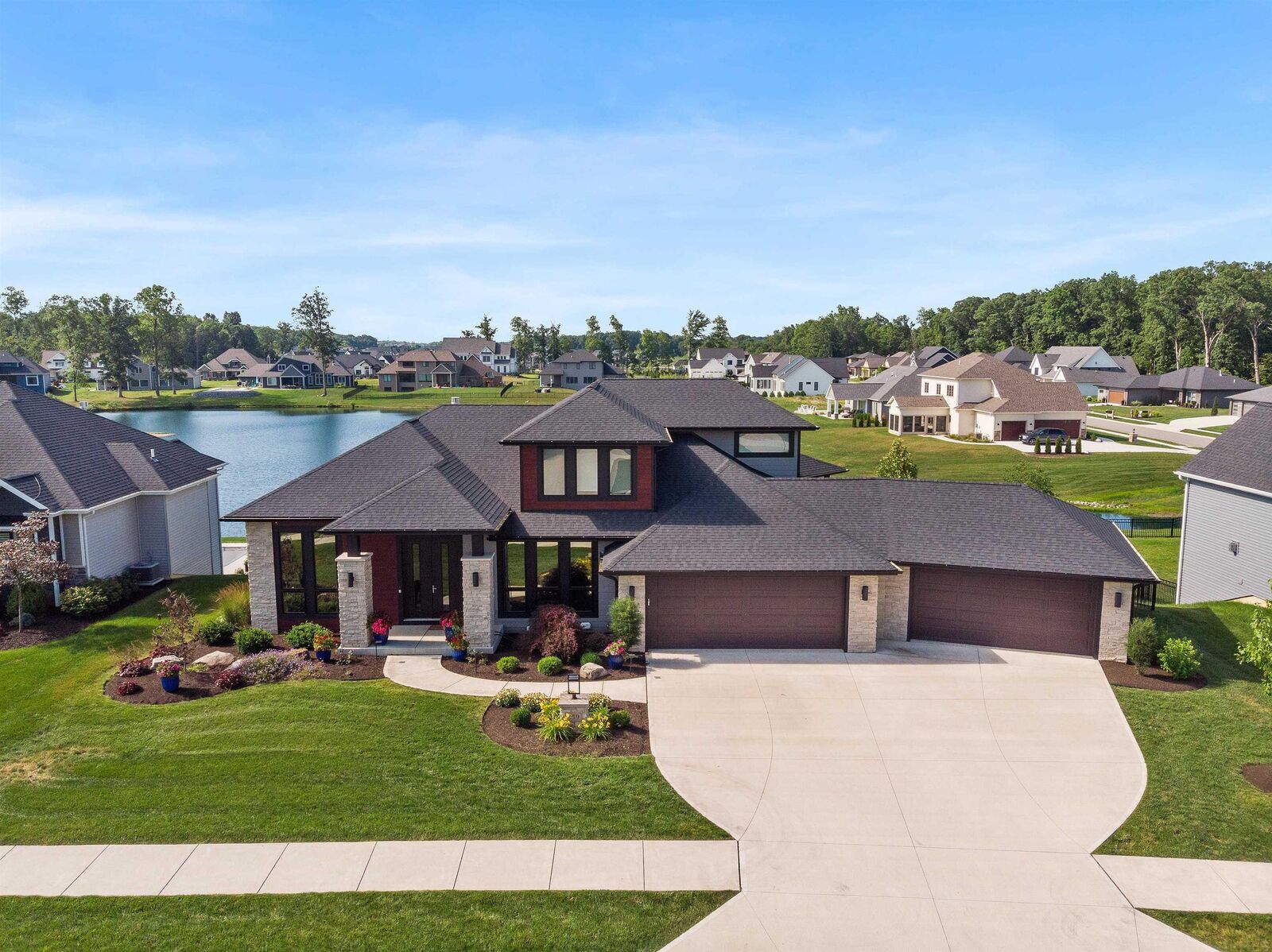 Property Photo: 259 Arbol Cove IN 46845