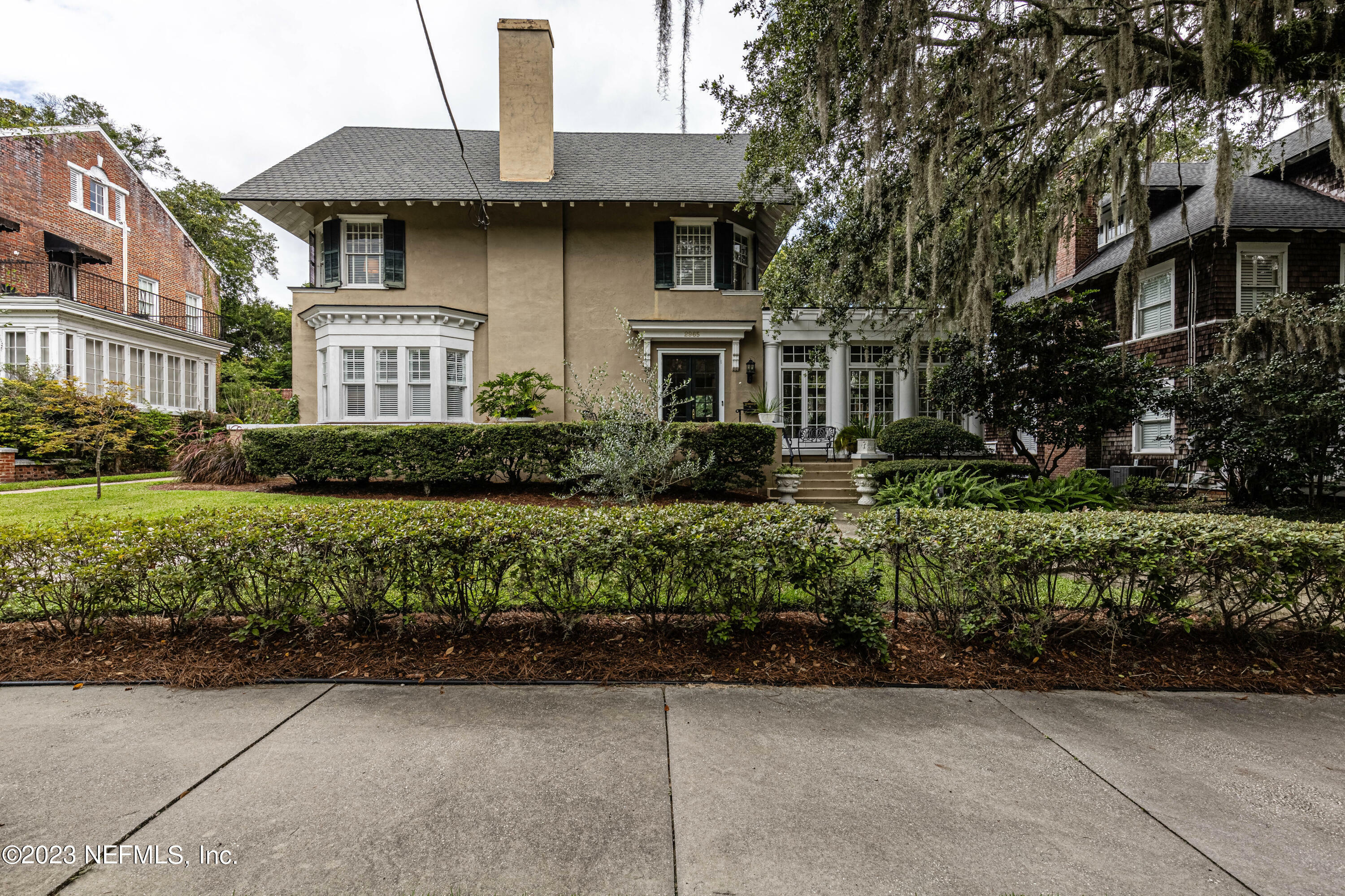 Property Photo: 2965 St Johns Ave FL 32205