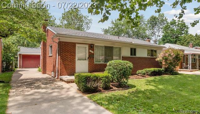 Property Photo:  14101 Lucerne  MI 48239 