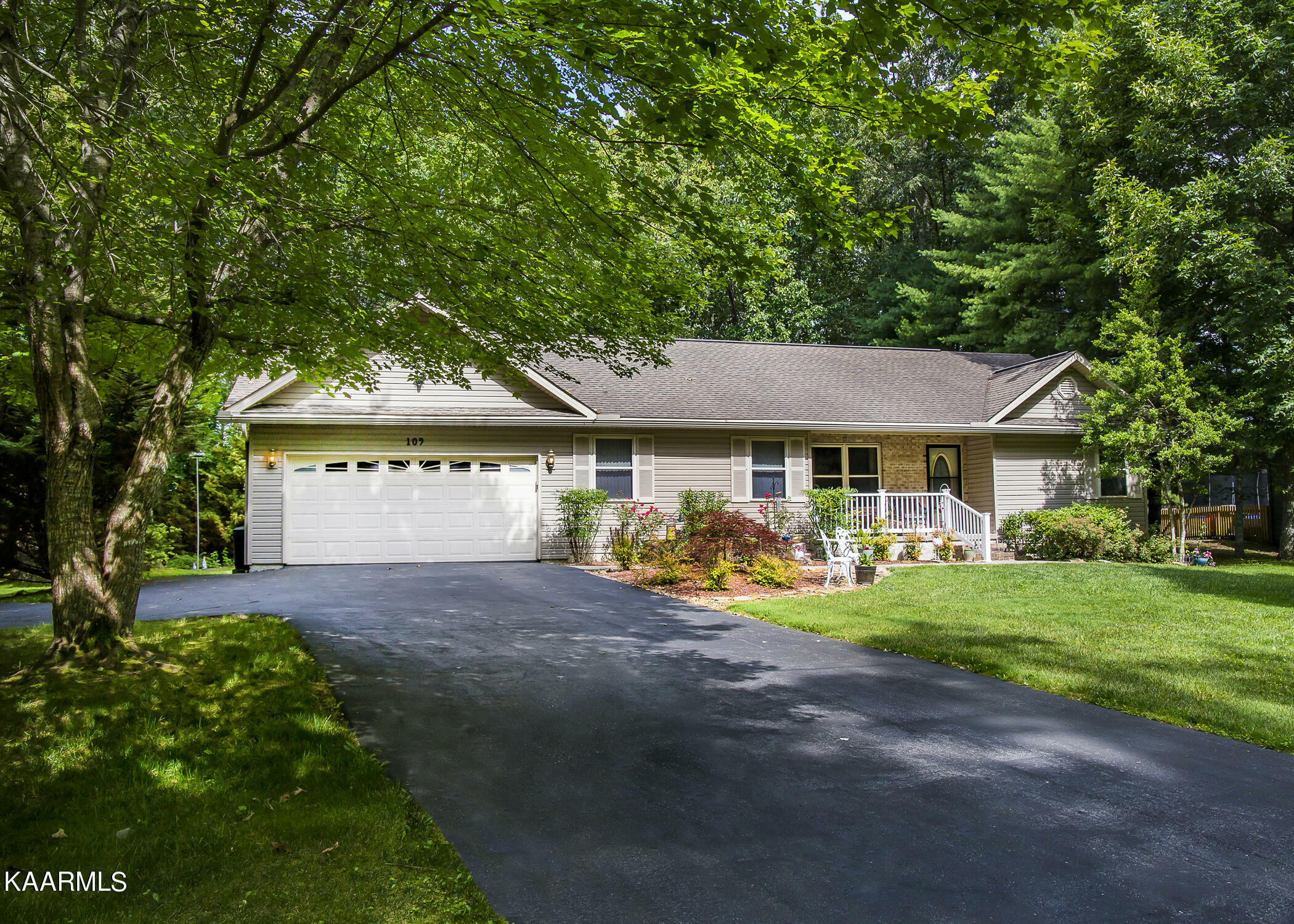 Property Photo:  109 Canterbury Drive  TN 38558 