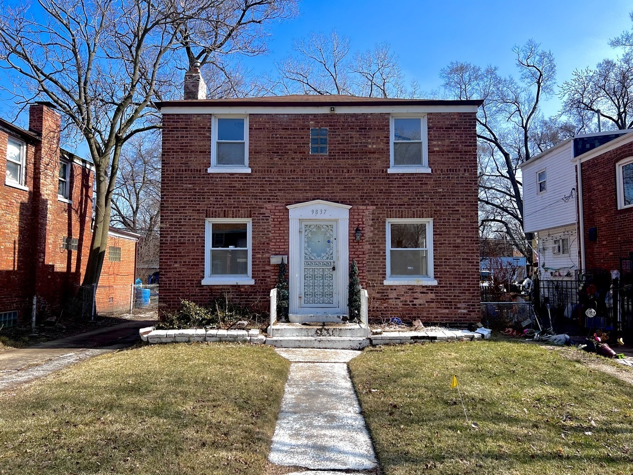 Property Photo: 9837 S Bensley Avenue IL 60617
