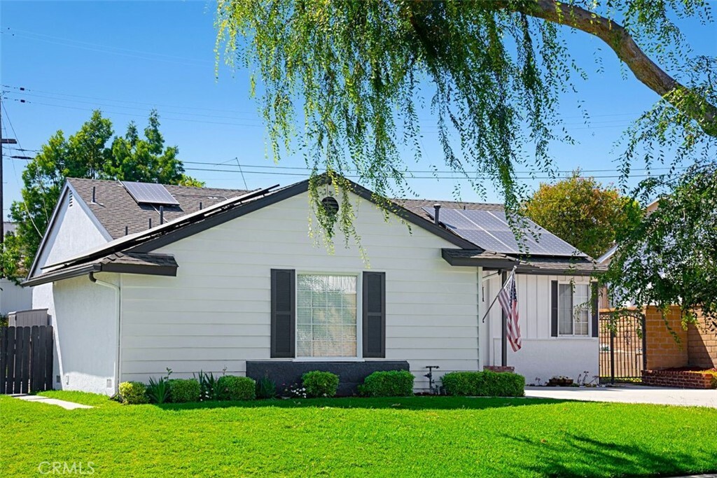 Property Photo:  321 Granada Drive  CA 90631 