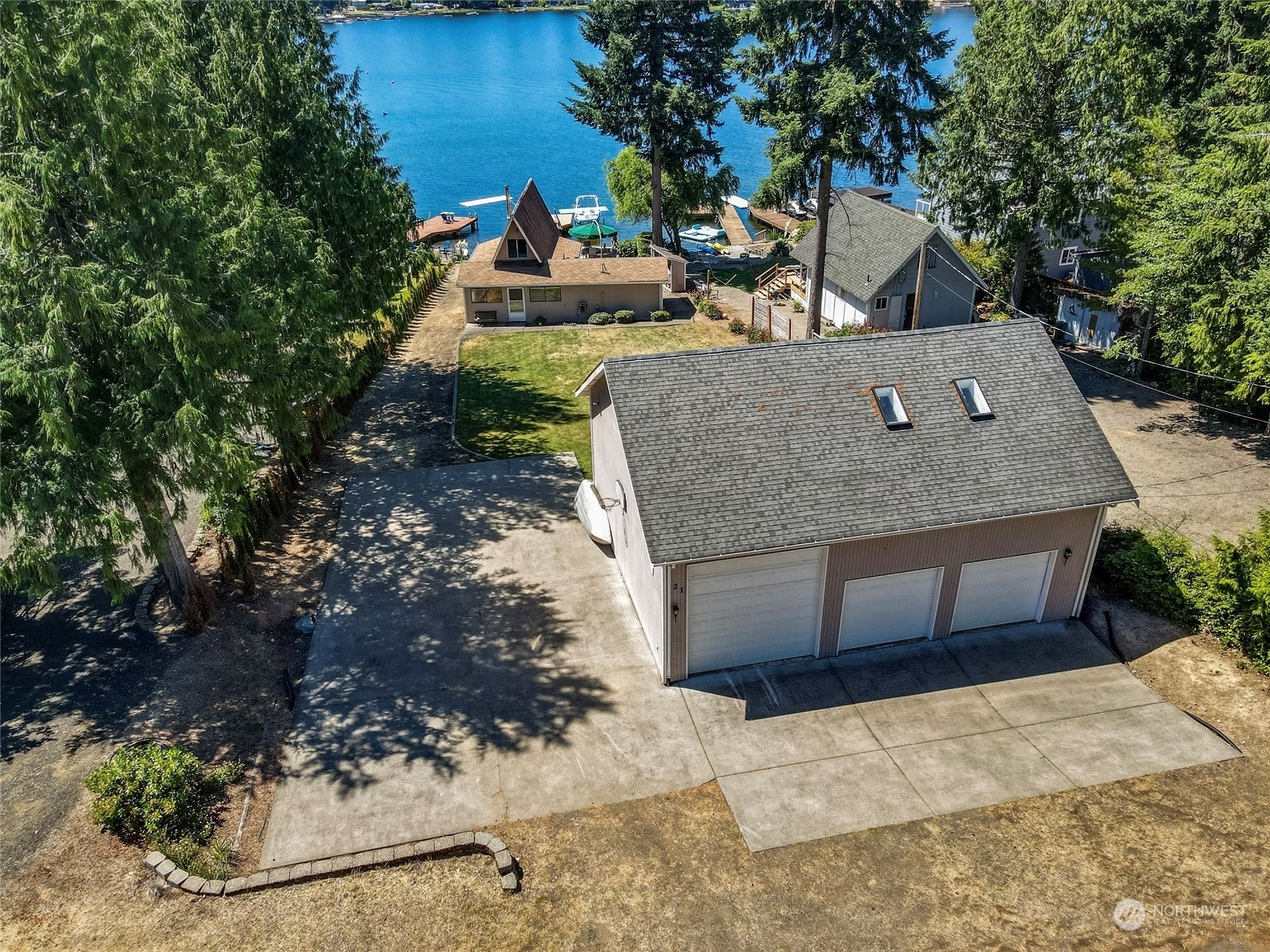 Property Photo:  21 E Shore Dr  WA 98546 