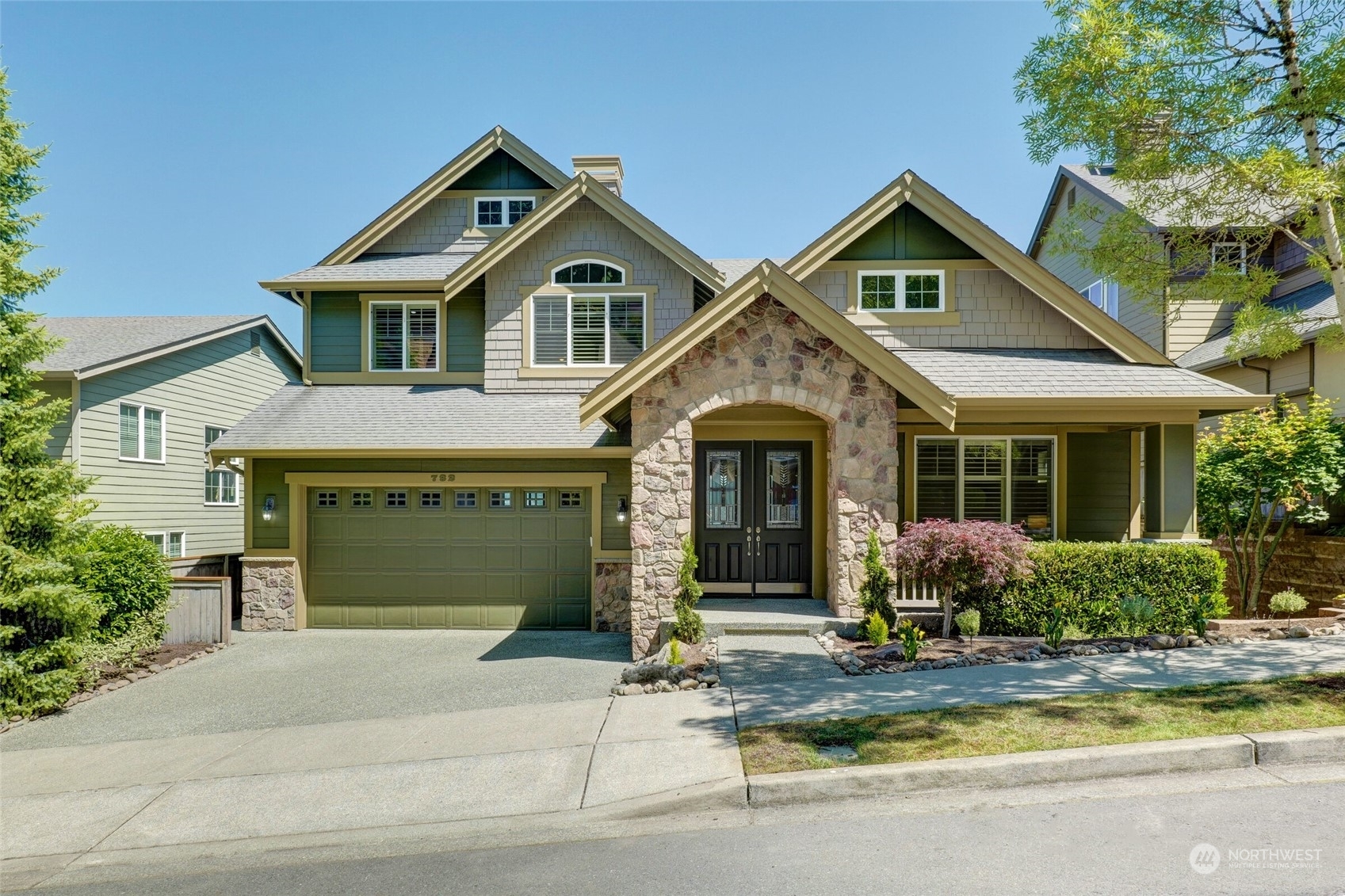 Property Photo:  782 Summerhill Ridge Drive NW  WA 98027 