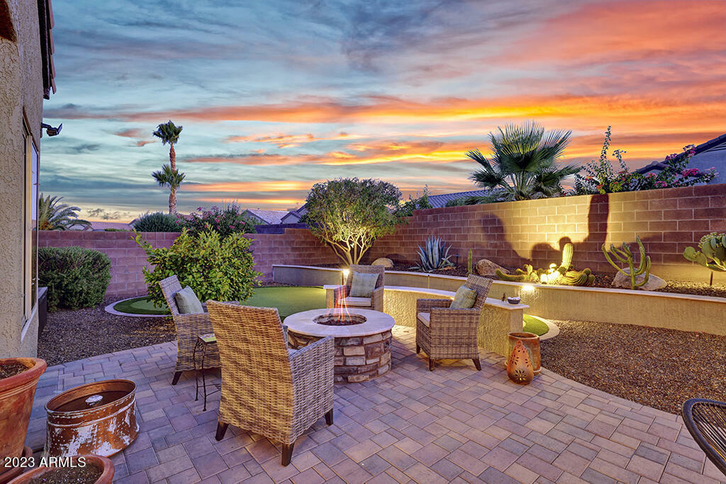 Property Photo:  18510 N Borgata Drive  AZ 85374 