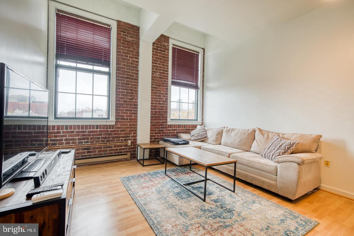 Property Photo: 315 New Street 622 PA 19106