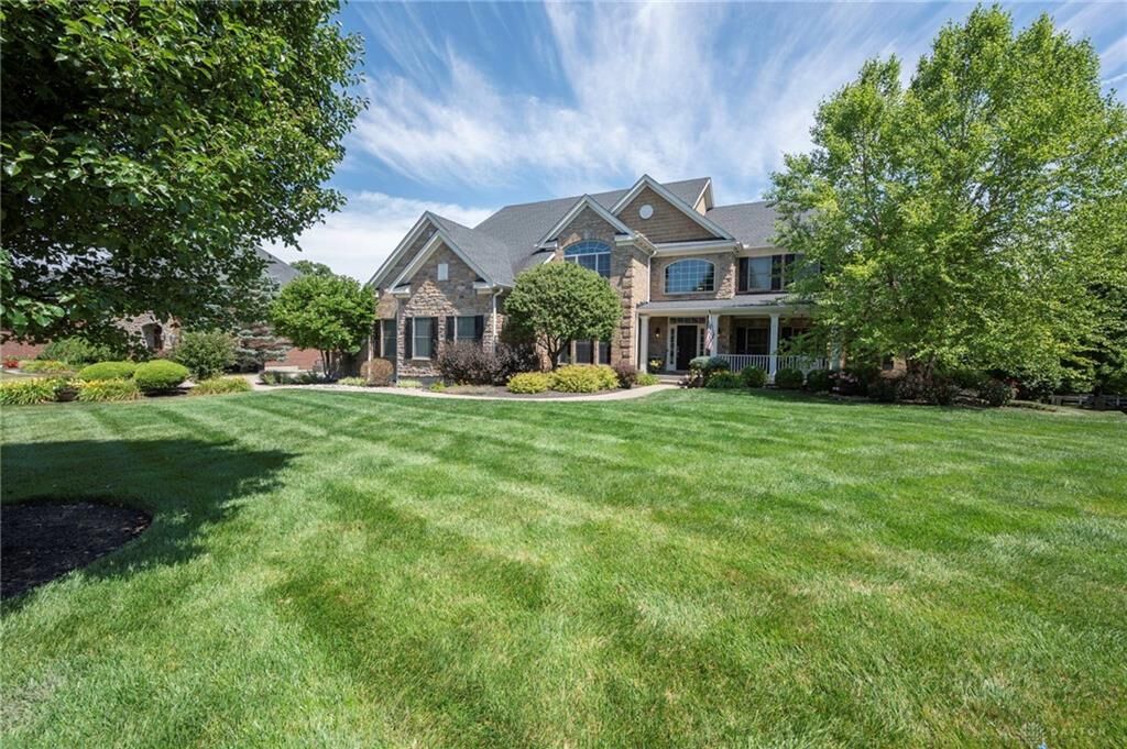 Property Photo:  4685 Homestretch Lane  OH 45040 