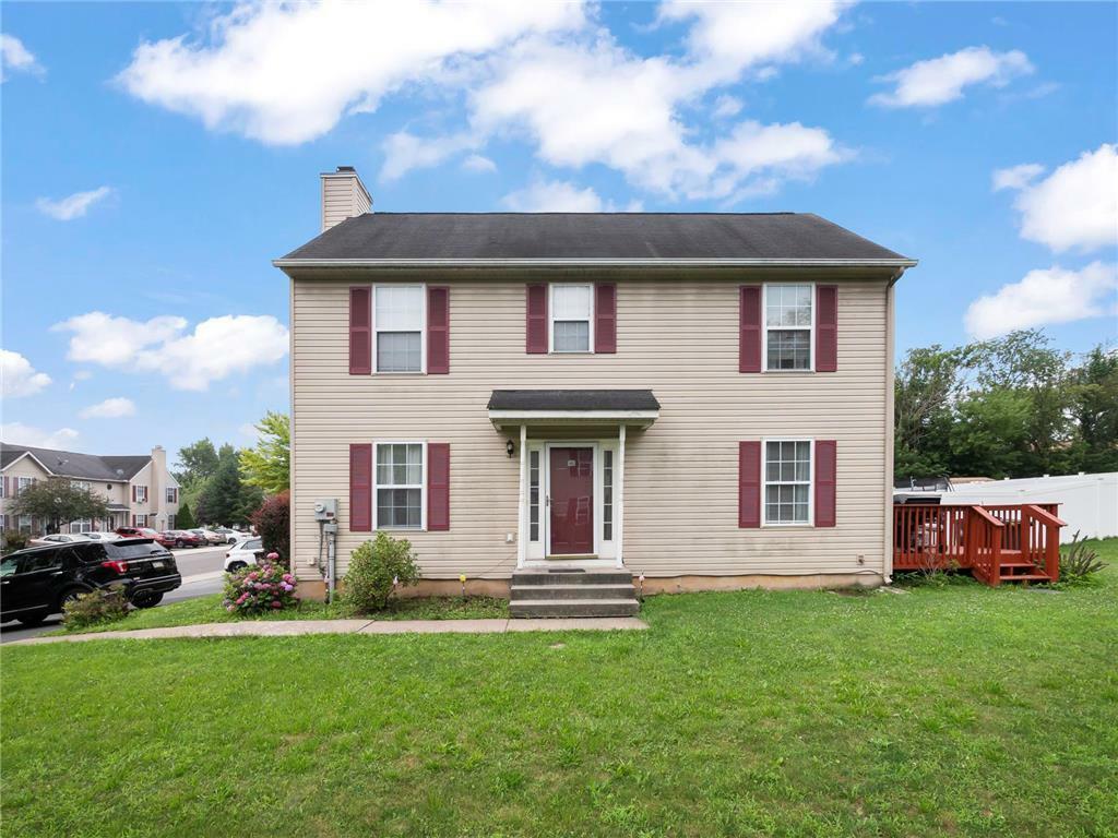 Property Photo:  962 Ramblewood Lane  PA 18017 