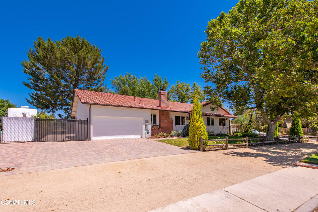 Property Photo:  1625 Rambling Road  CA 93065 