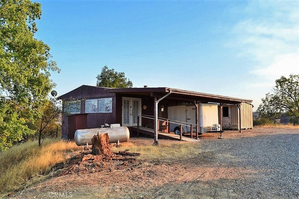 Property Photo:  53292 Smith Road  CA 93426 