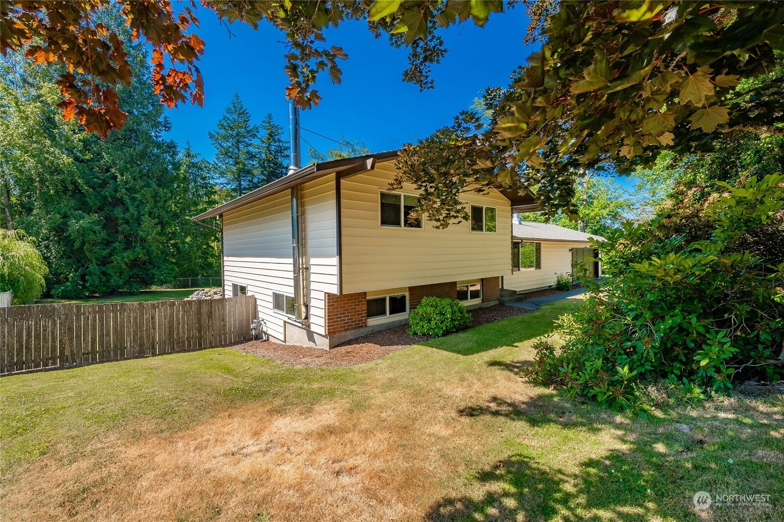Property Photo: 633 Trout Lake Drive WA 98226