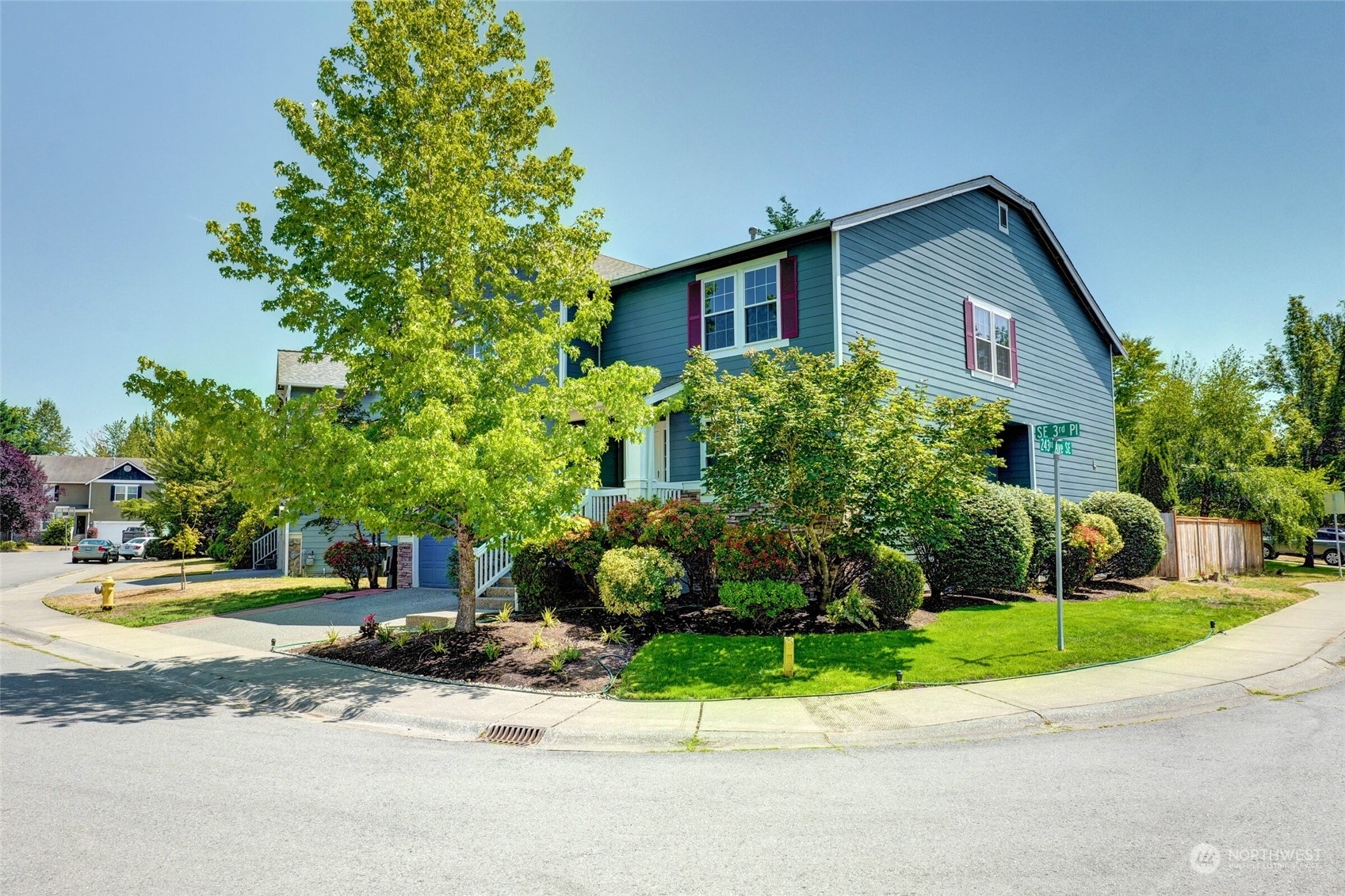 Property Photo:  24309 SE 3rd Place  WA 98074 