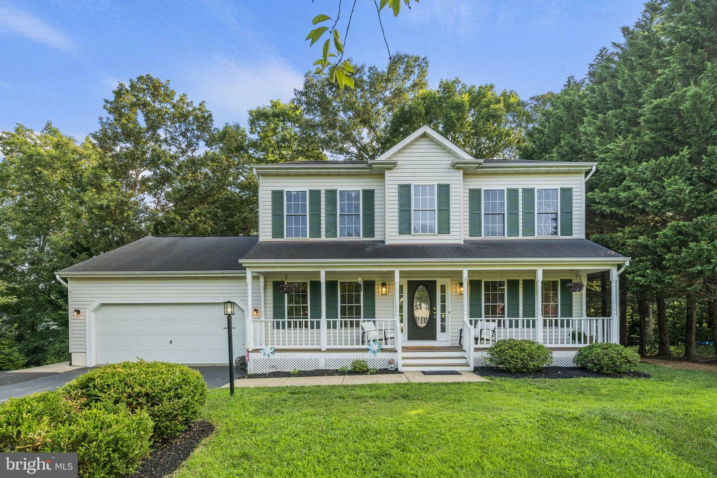 Property Photo:  4802 Harvest Glen Court  VA 22408 