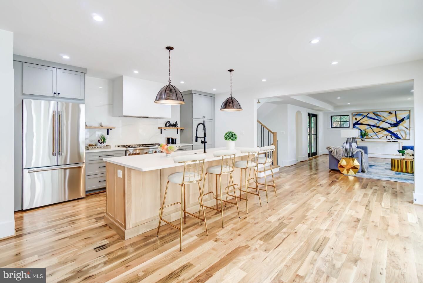 Property Photo:  722 N Highland Street  VA 22201 