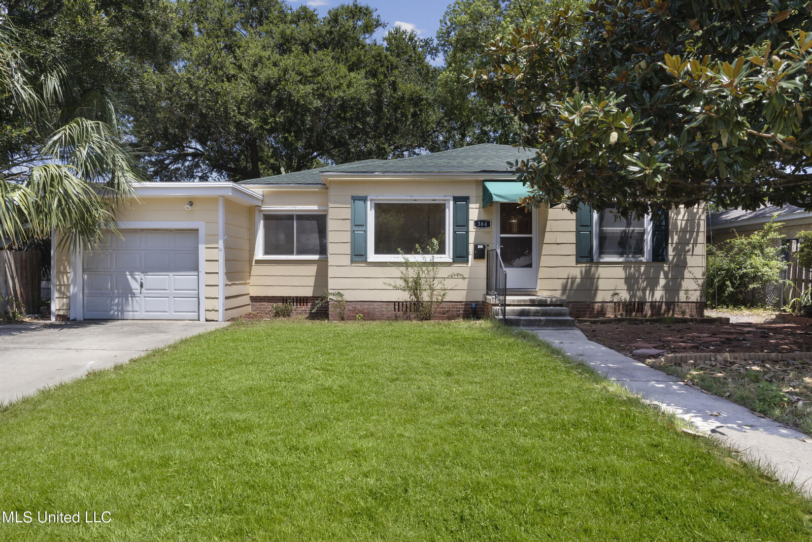 Property Photo:  364 Porter Avenue  MS 39530 