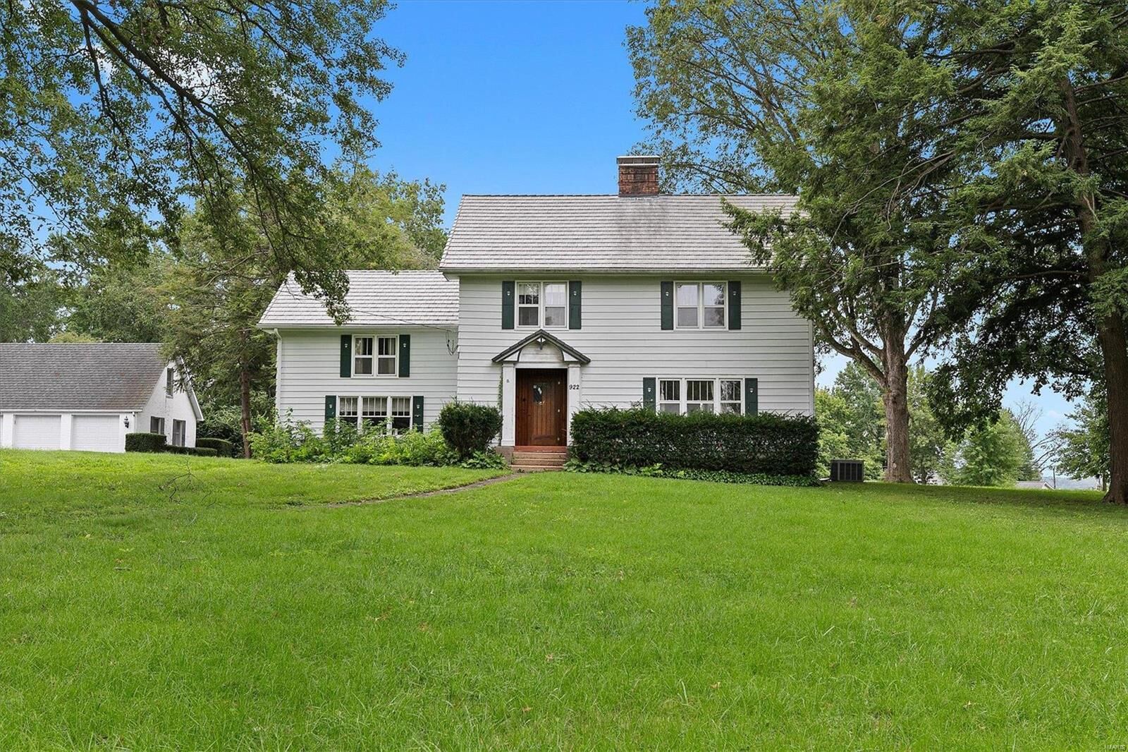 Property Photo: 922 Belleville Street IL 62254