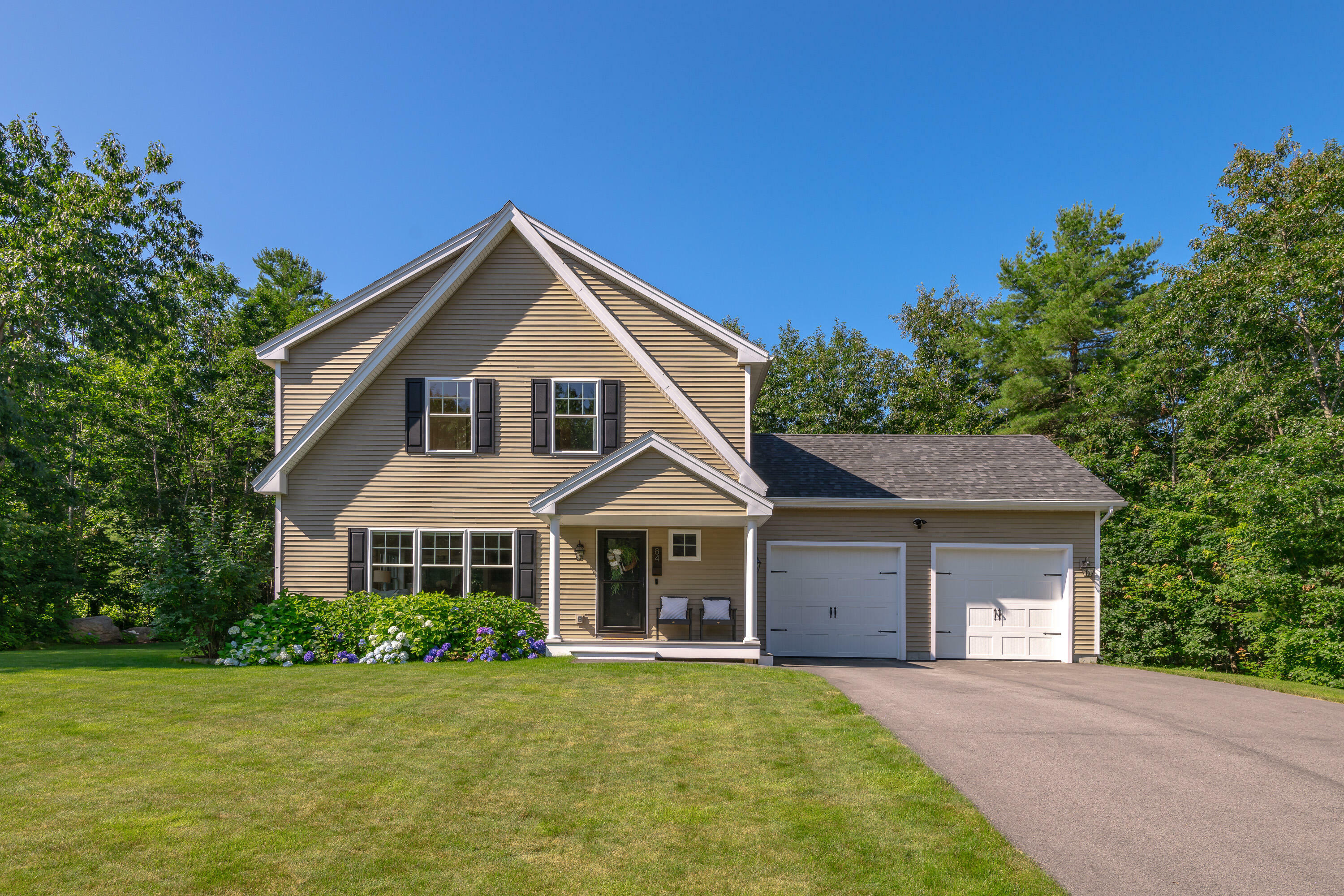 Property Photo:  84 Harvest Hill Road  ME 04062 