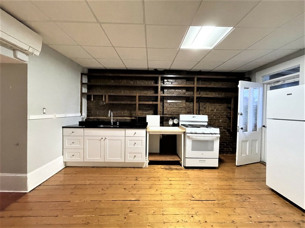 Property Photo: 7 School Street 2 MA 02143