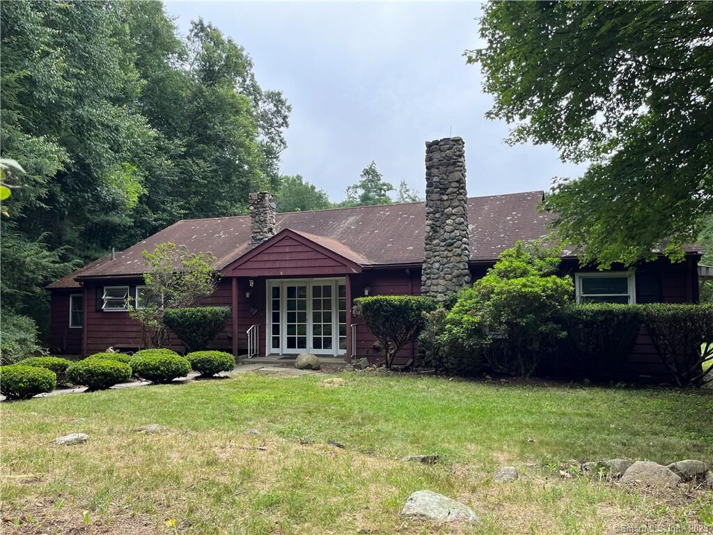 Property Photo:  2 Clark Road  CT 06076 