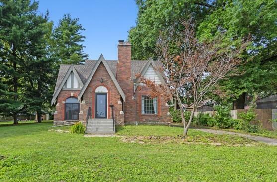 Property Photo: 9621 E 33rd Street MO 64052