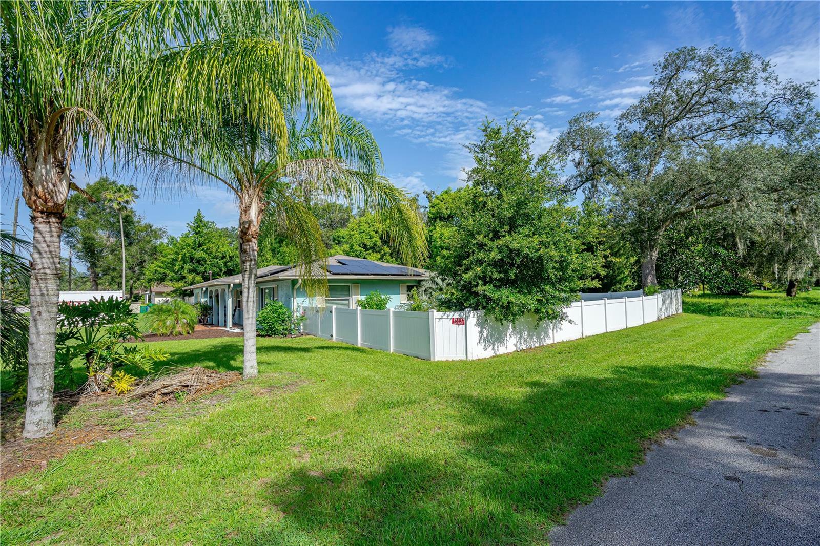 Property Photo:  1001 E Michigan Avenue  FL 32724 