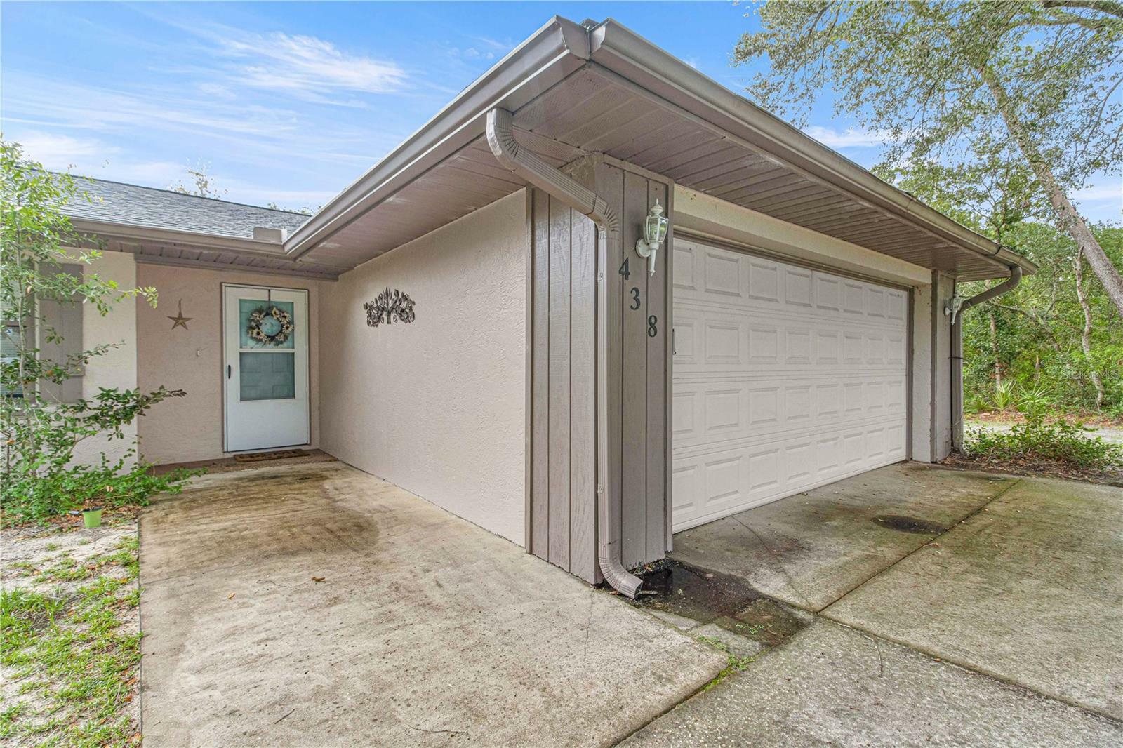 Property Photo: 438 Marion Oaks Drive FL 34473