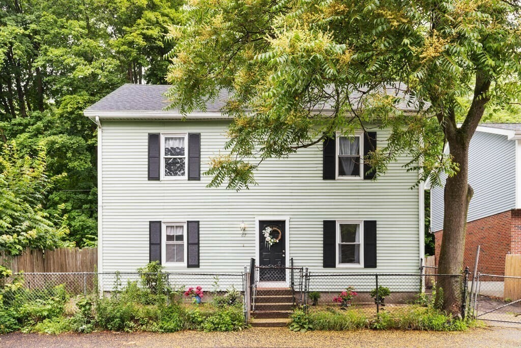 Property Photo: 67 North St MA 01605