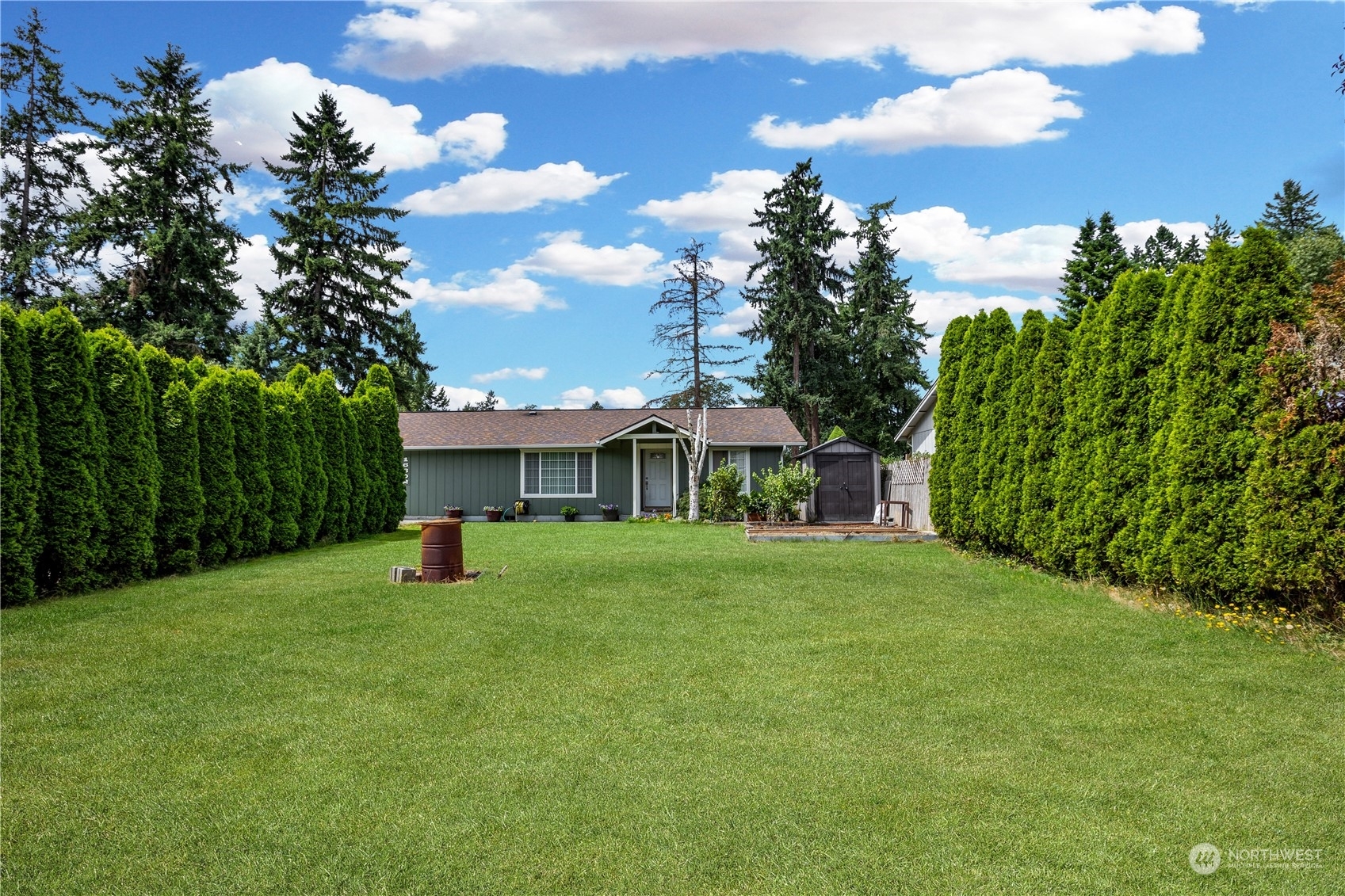 Property Photo: 16602 10th Ave E WA 98387