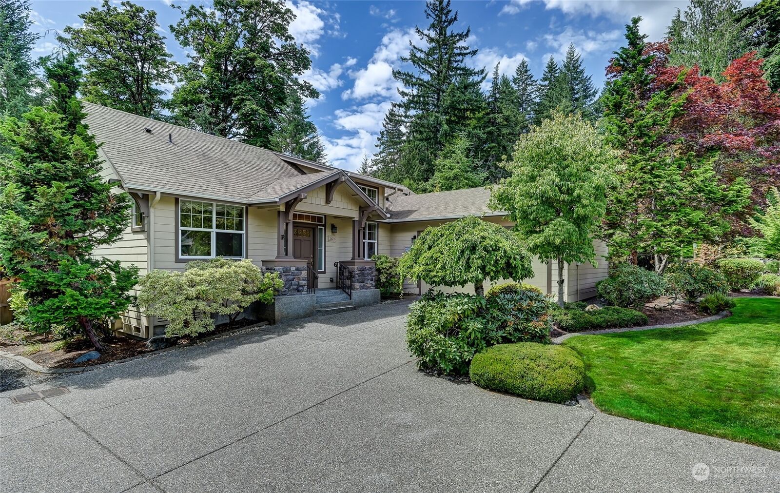 Property Photo:  24235 NE Vine Maple Way  WA 98053 