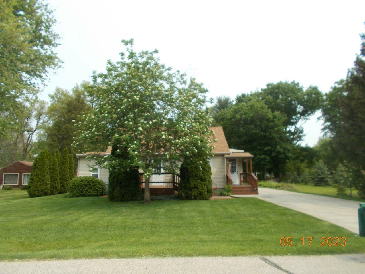 Property Photo:  737 East Briar Lane 1  WI 53511 