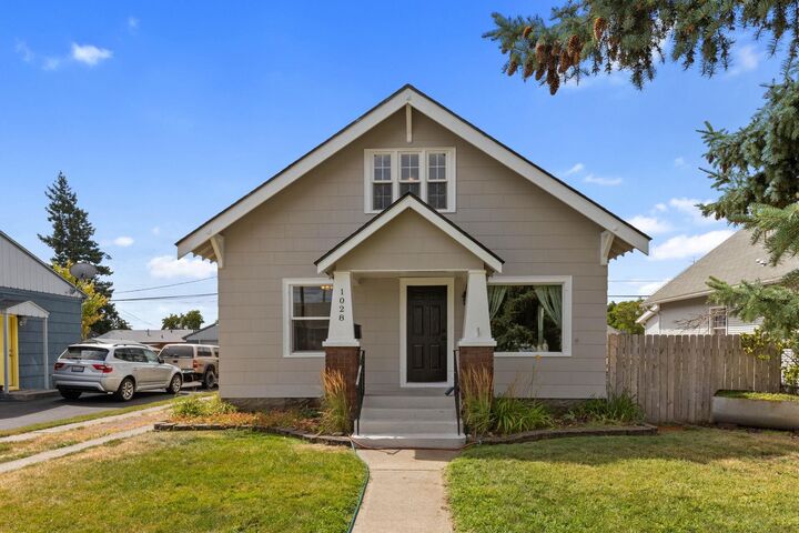 1028 E Courtland Ave  Spokane WA 99207 photo