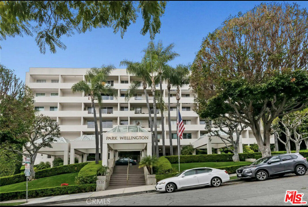 Property Photo: 1131 Alta Loma Rd 408 CA 90069