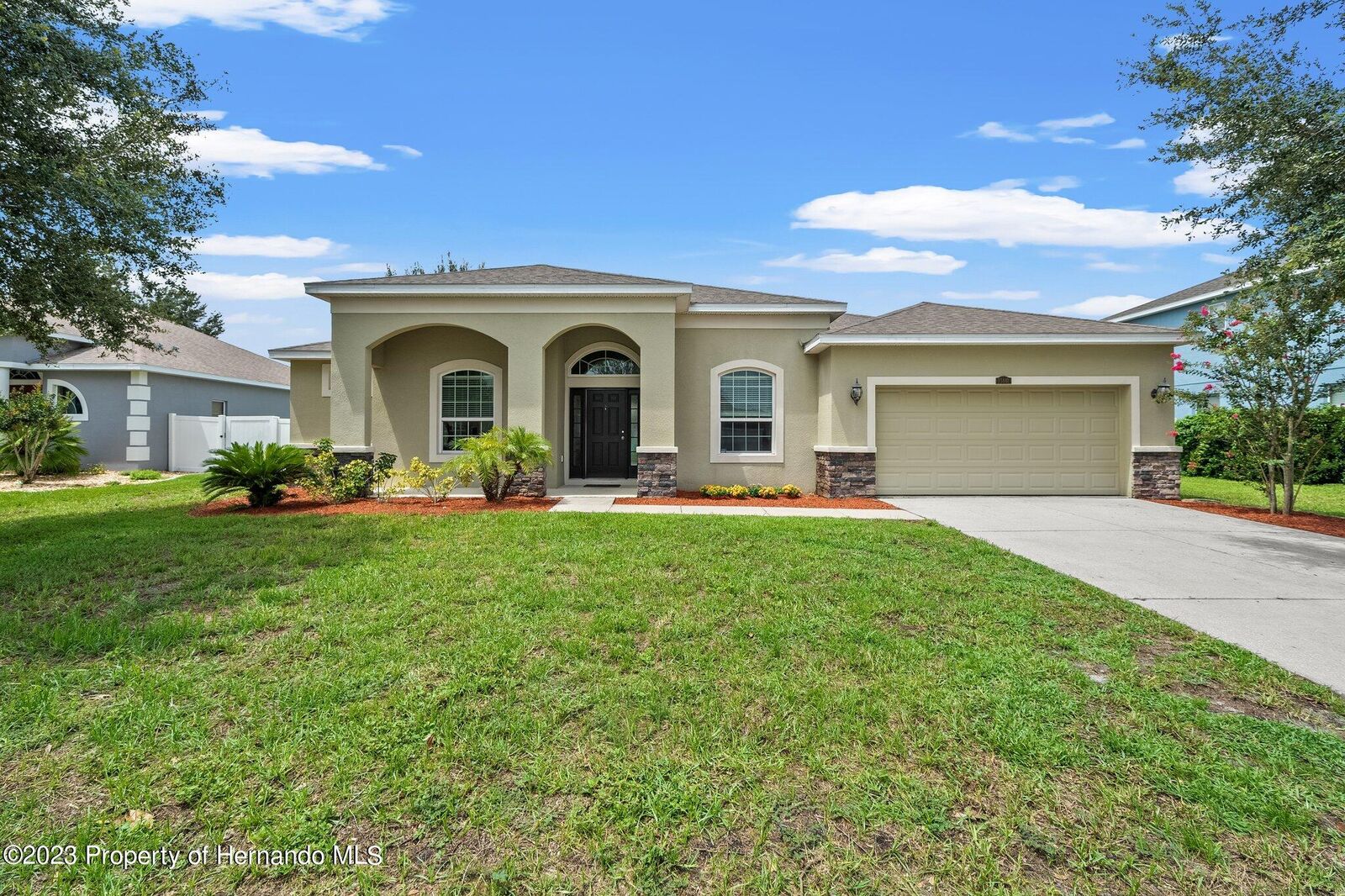 Property Photo:  13441 Chesapeake Place  FL 34609 
