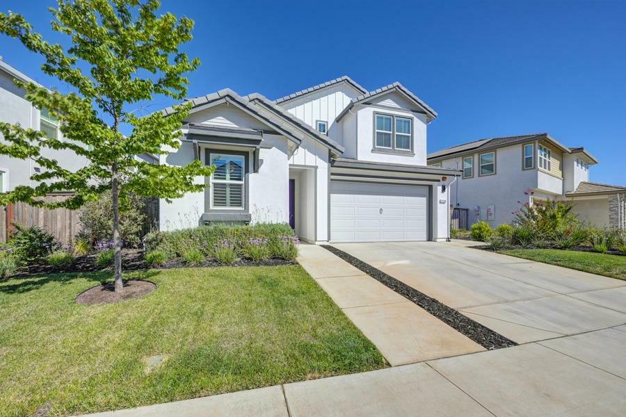 Property Photo:  8288 Triplefin Way  CA 95757 