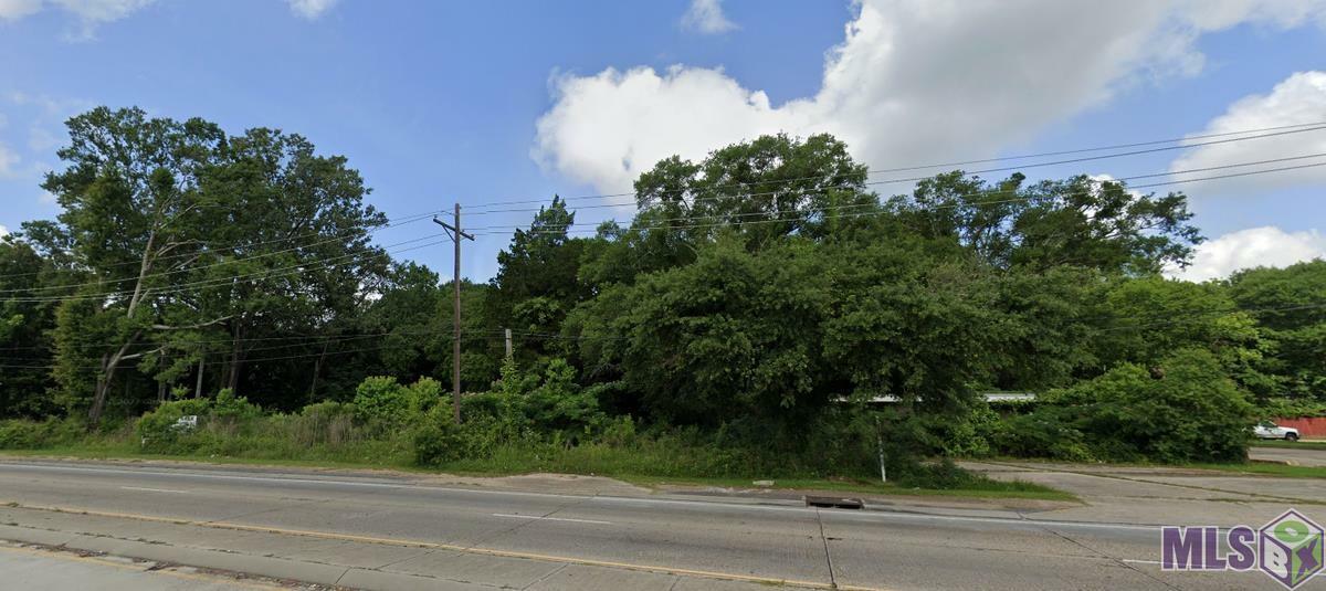 Property Photo:  12265 Plank Rd  LA 70811 