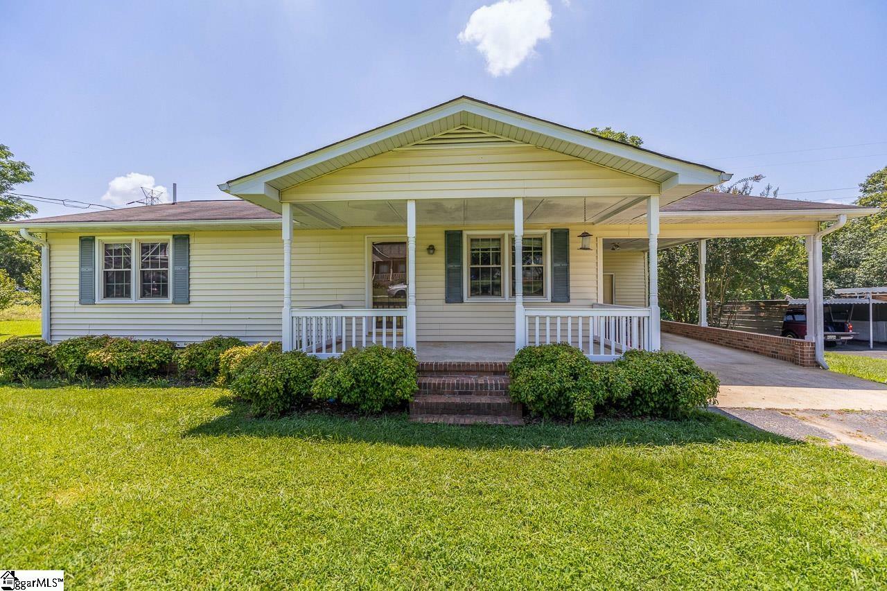 Property Photo:  1007 Sheila Avenue  SC 29651 