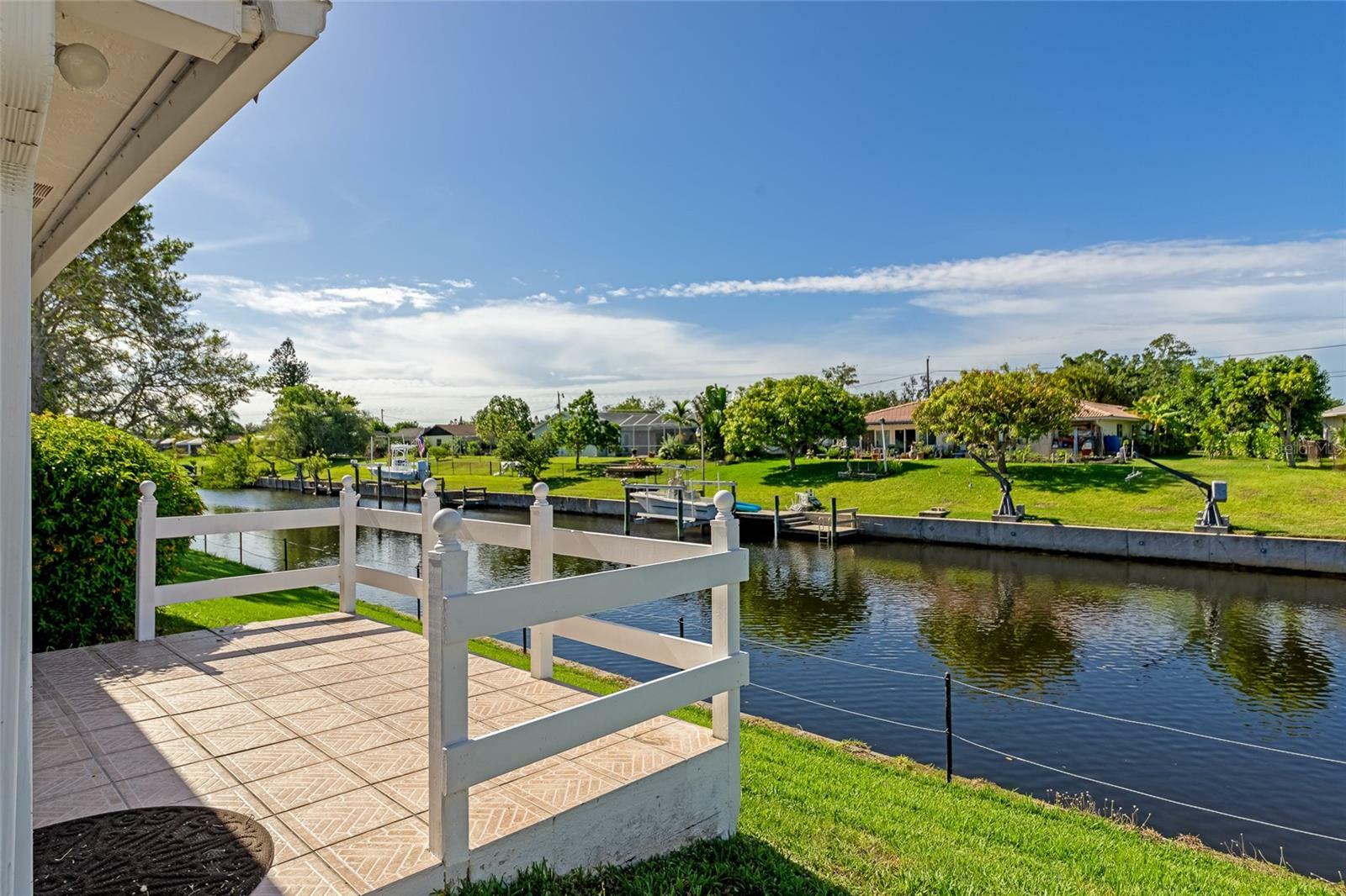 Property Photo:  2306 Riverbluff Parkway 258  FL 34231 
