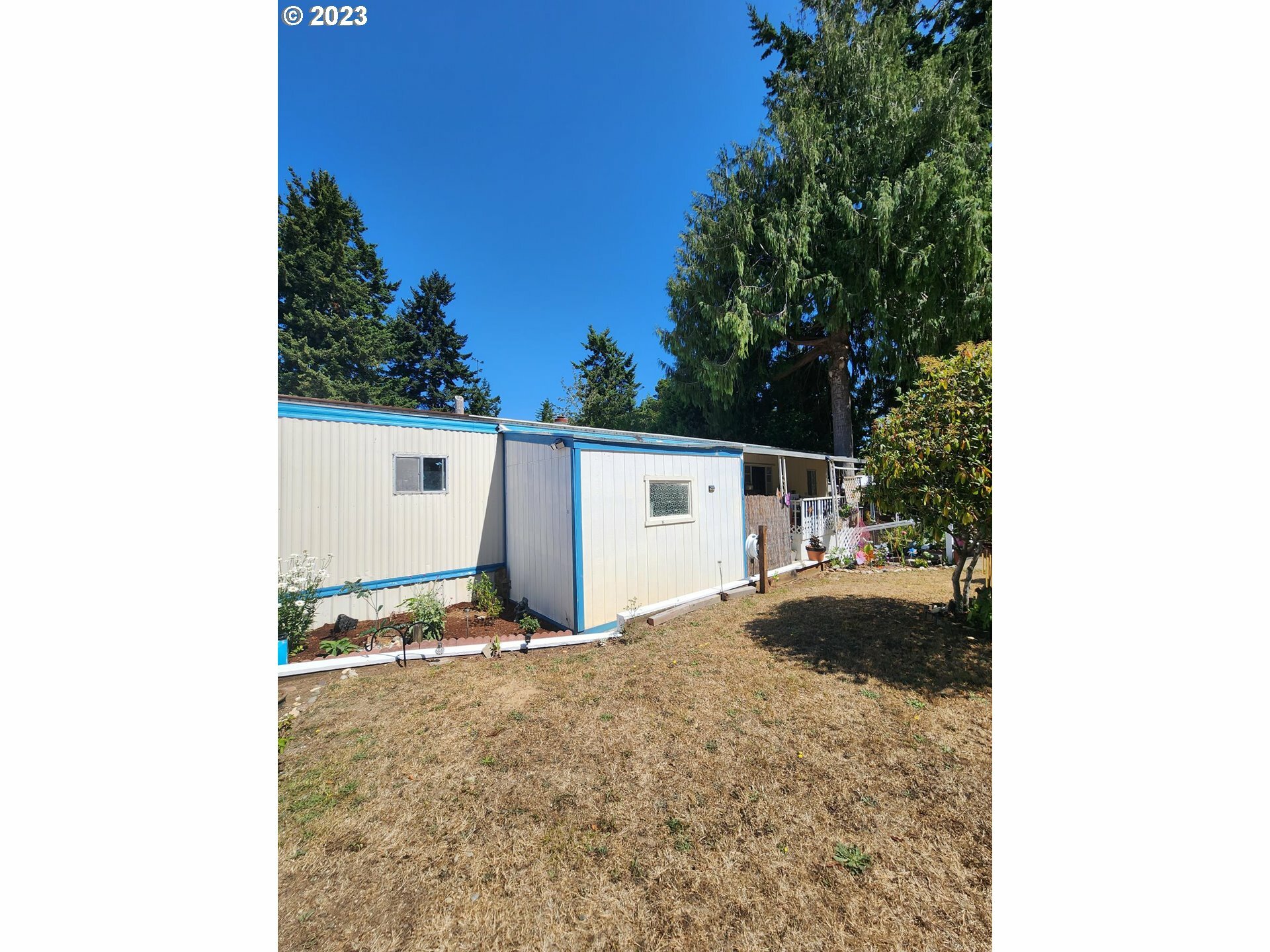 Property Photo:  67624 Spinreel Rd 16  OR 97459 