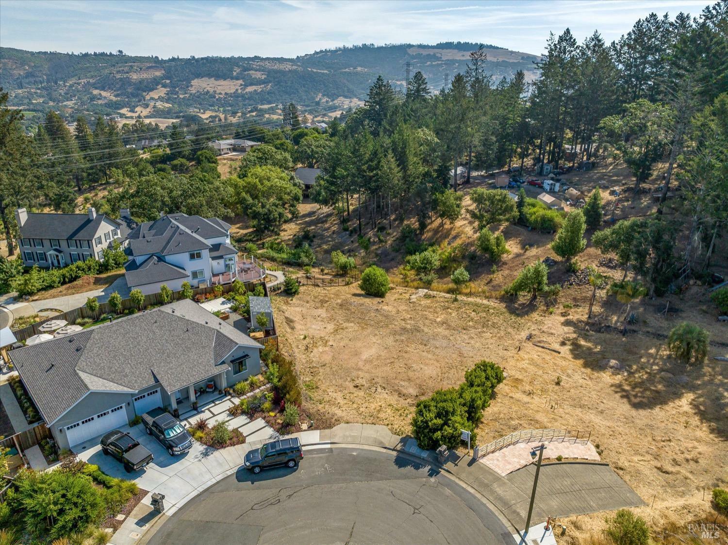Property Photo: 2020 Eagle Court CA 95403