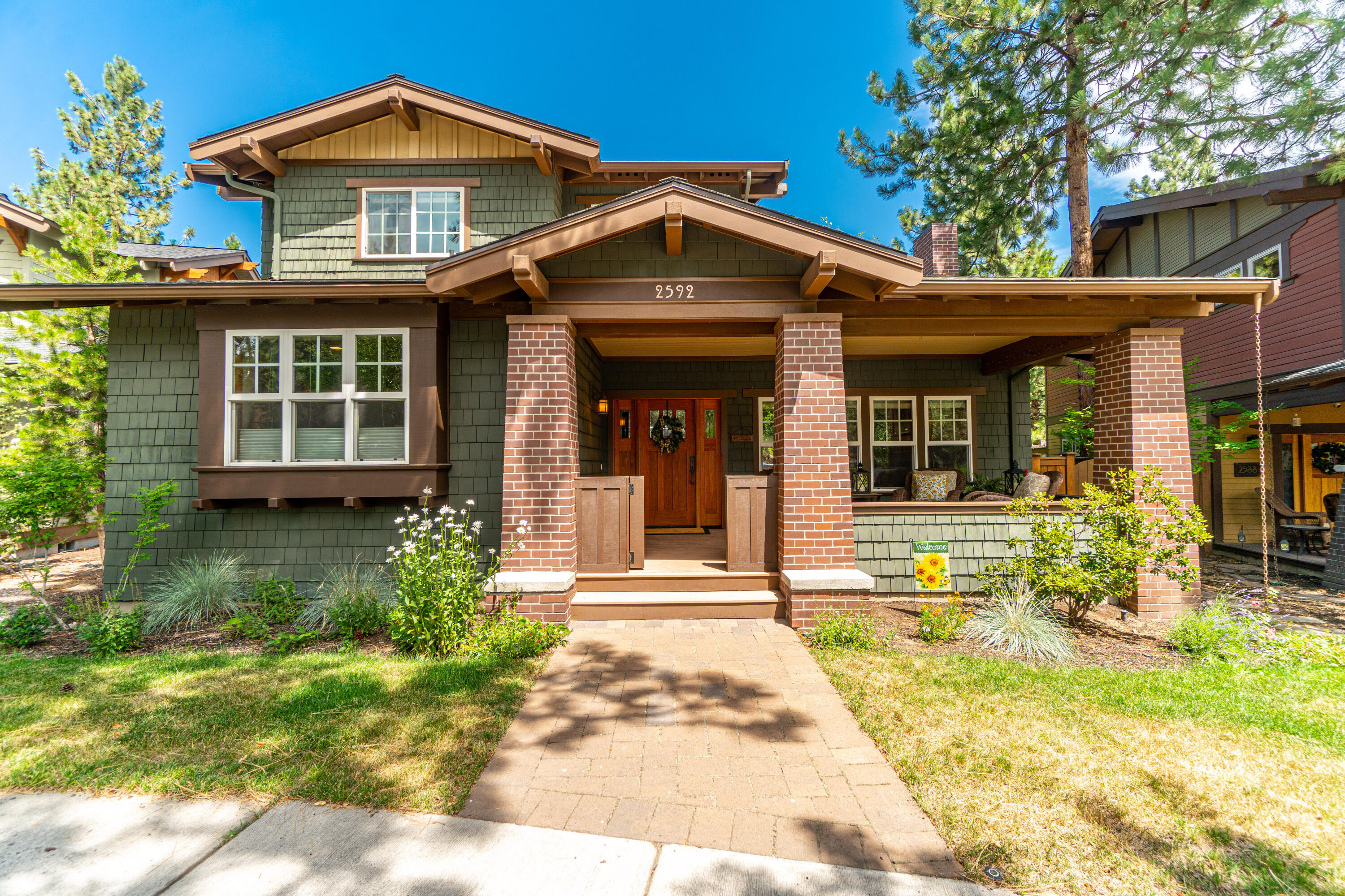 Property Photo:  2592 NW Crossing Drive  OR 97703 