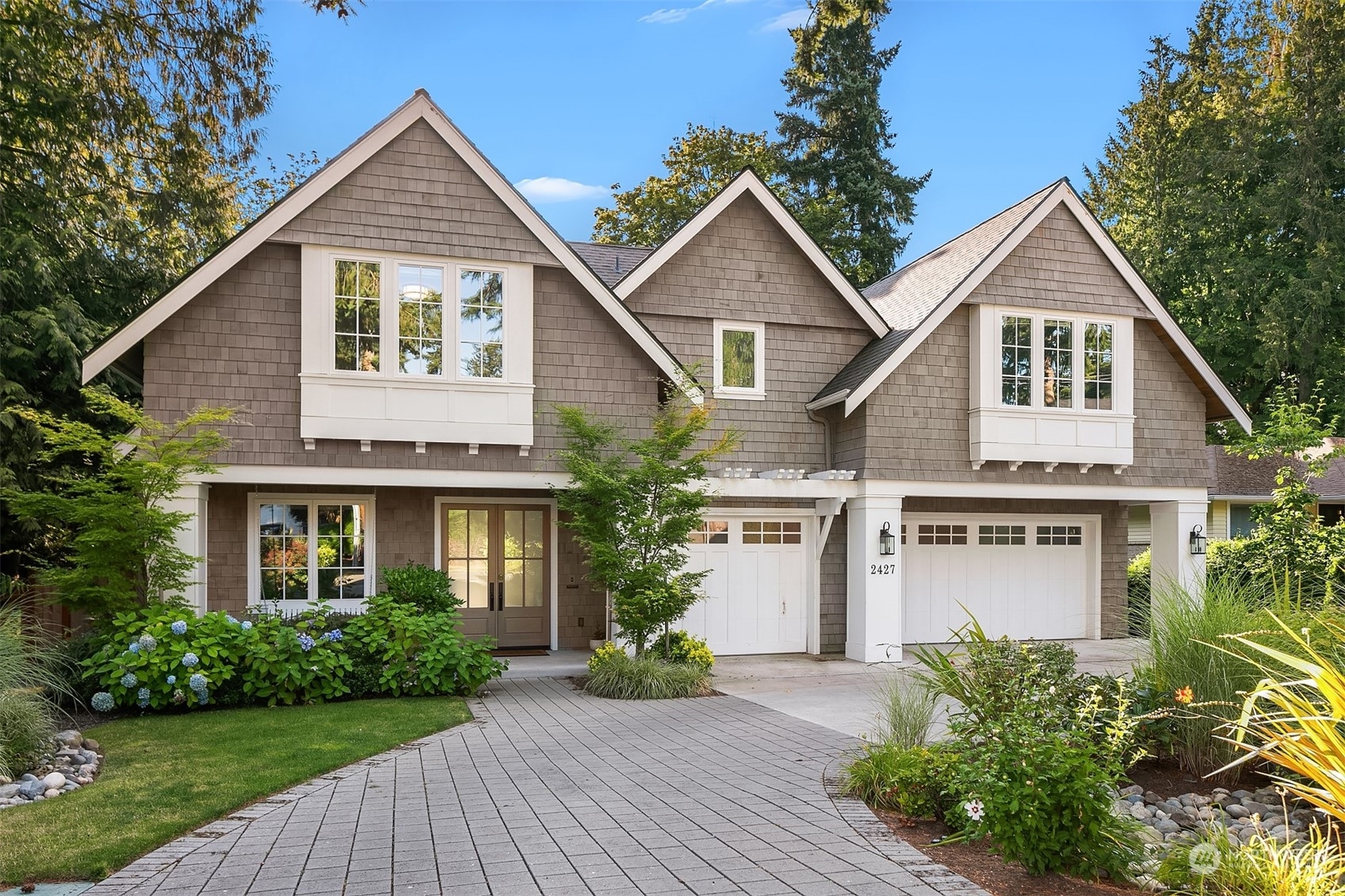 Property Photo:  2427 109th Avenue SE  WA 98004 